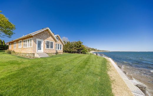 Detached House in Southampton, Suffolk County