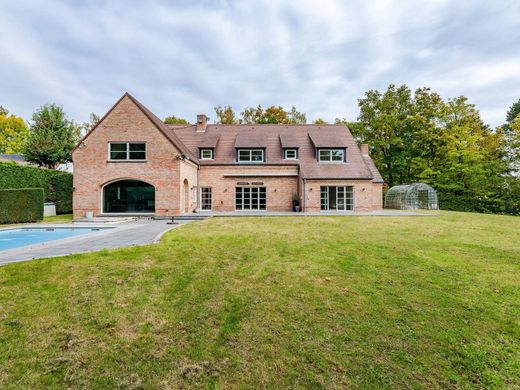 Vrijstaand huis in Sint-Genesius-Rode, Provincie Vlaams-Brabant