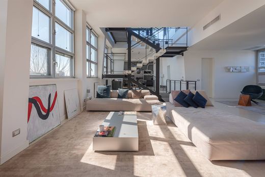 Apartment in Milan, Lombardy