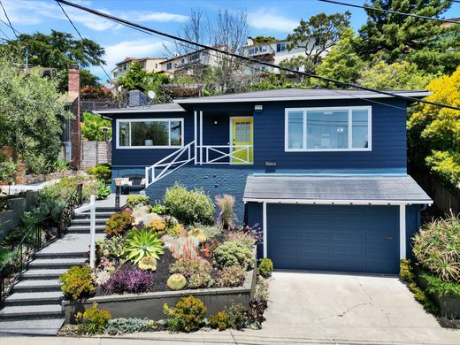 Detached House in Oakland, Alameda County