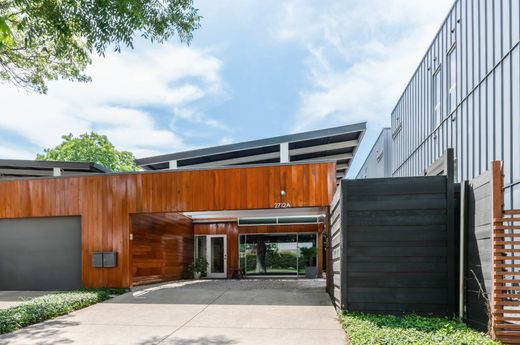 Detached House in Dallas, Dallas County