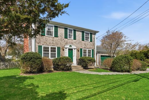 Luxury home in Barrington, Bristol County