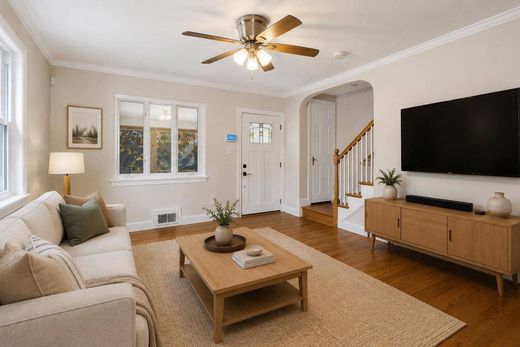 Luxury home in Arlington, Arlington County
