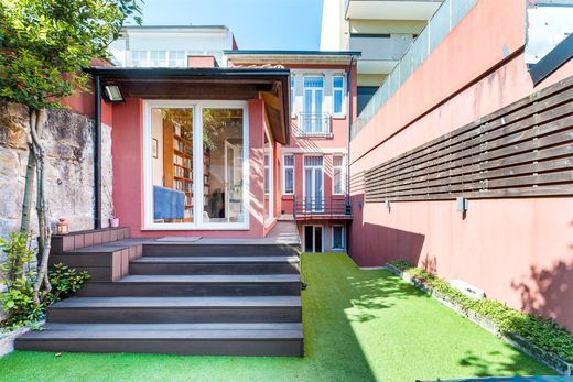 Vrijstaand huis in Porto, Distrito do Porto