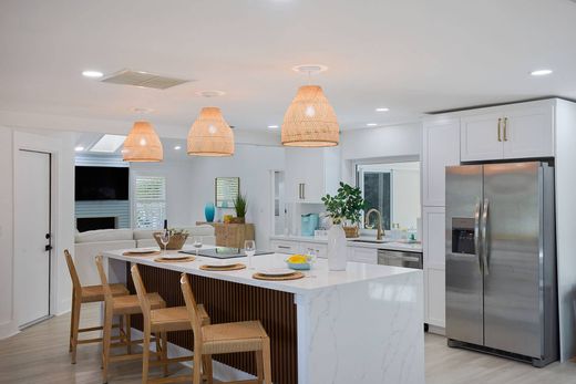 Частный Дом, Sanibel, Lee County