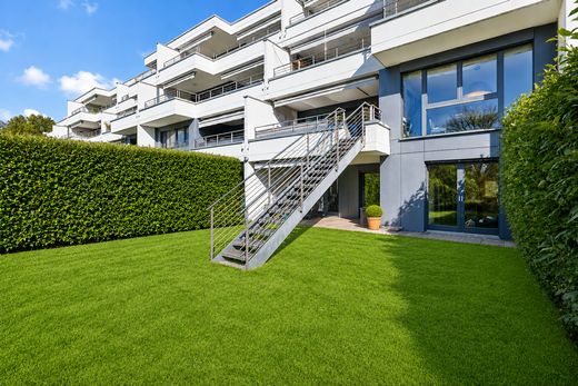 Apartment in Pully, Lavaux-Oron District