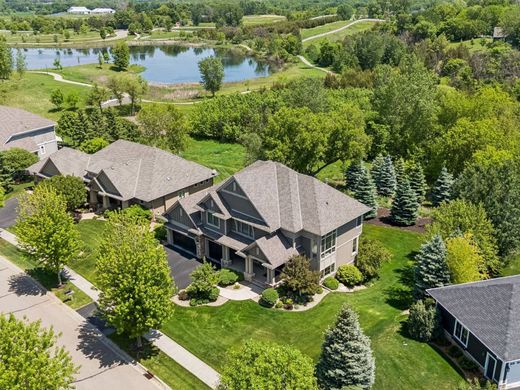 Detached House in Chaska, Carver County