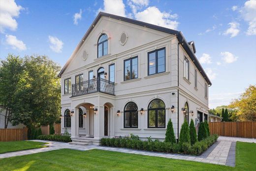 Detached House in Burlington, Ontario