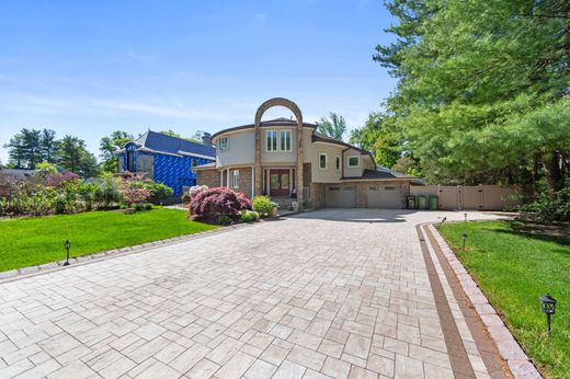 Detached House in Paramus, Bergen County