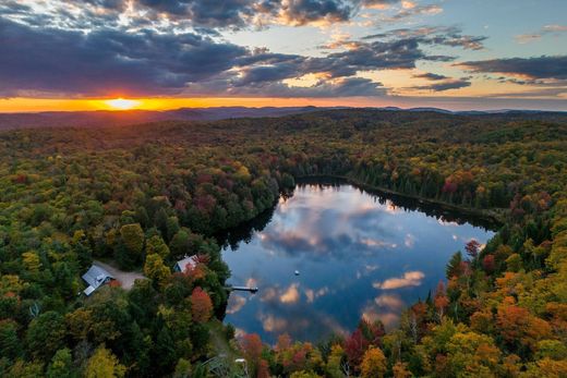 Casa en Grenville-sur-la-Rouge, Laurentides