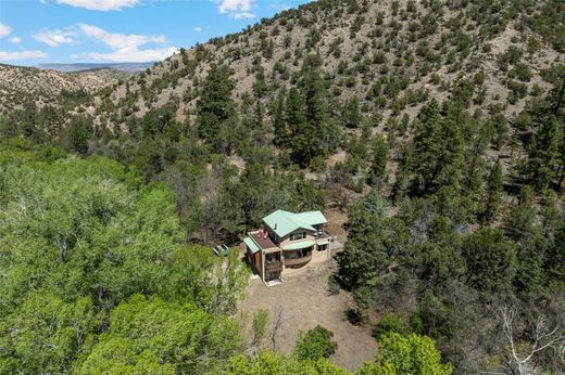 Detached House in Cañones, Rio Arriba County