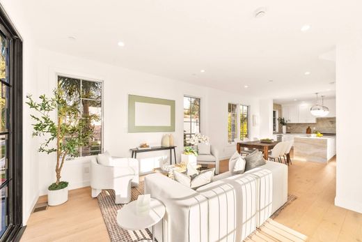 Detached House for sale in Los Angeles