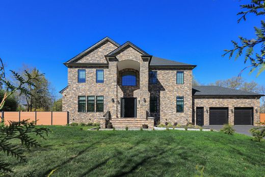 Detached House in Warren Township, Somerset County