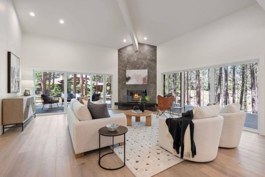 Luxury home in Bend, Deschutes County