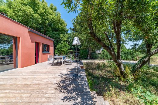 Mehrfamilienhaus in Baillargues, Hérault
