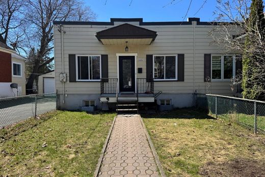 Einfamilienhaus in Montreal, City of Montréal