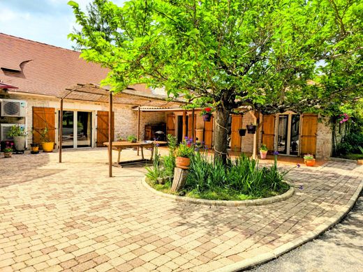 Detached House in Gignac, Lot