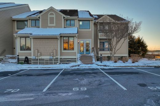 Detached House in Fenwick Island, Sussex County