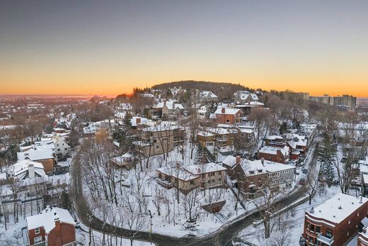 Dom jednorodzinny w Montreal, City of Montréal