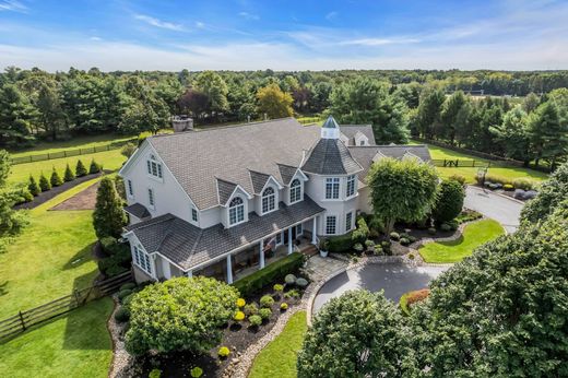 Detached House in Colts Neck, Monmouth County