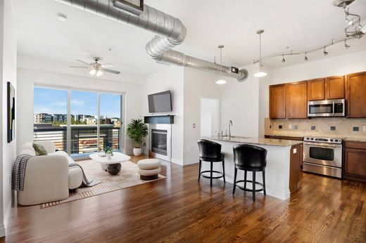 Apartment / Etagenwohnung in Englewood, Arapahoe County