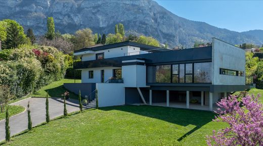‏בית חד-משפחתי ב  Bossey, Haute-Savoie