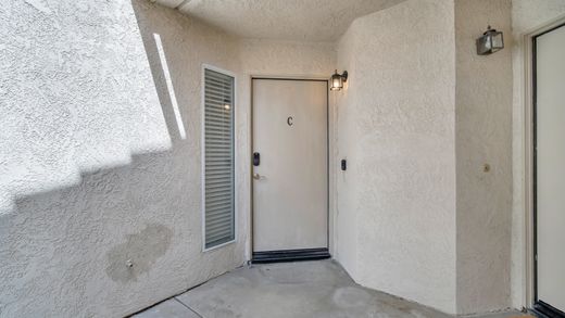 Piso / Apartamento en Lake Forest, Condado de Orange