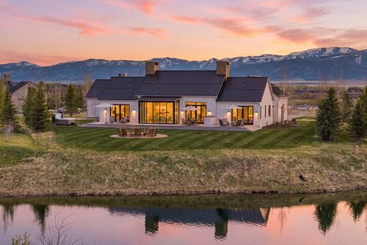 Luxury home in Driggs, Teton County