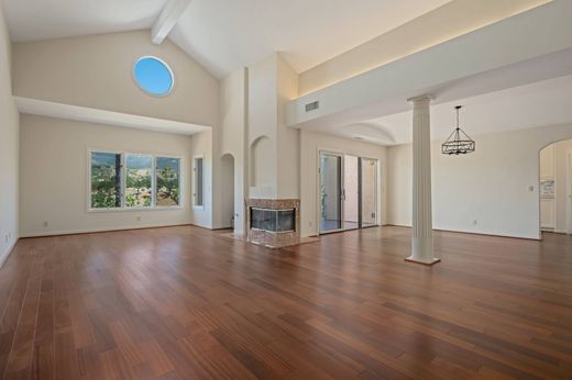 Apartment / Etagenwohnung in Santa Barbara, Santa Barbara County