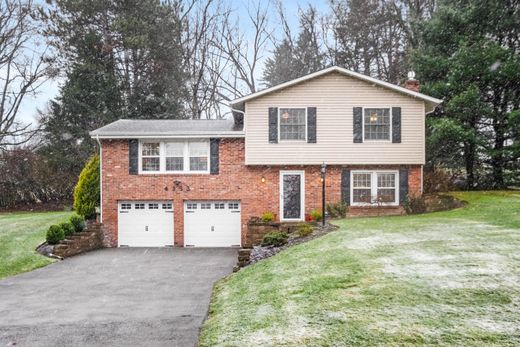 Vrijstaand huis in Allison Park, Pennsylvania