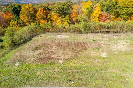 Land in Avon, Hartford County