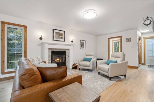 Maison individuelle à Mont-Tremblant, Laurentides