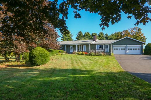 Detached House in Sharon, Litchfield County