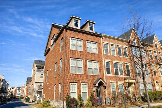 Luxury home in Gaithersburg, Montgomery County