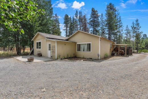 Luxus-Haus in La Pine, Deschutes County