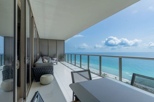 Bal Harbour, Miami-Dade Countyのアパートメント