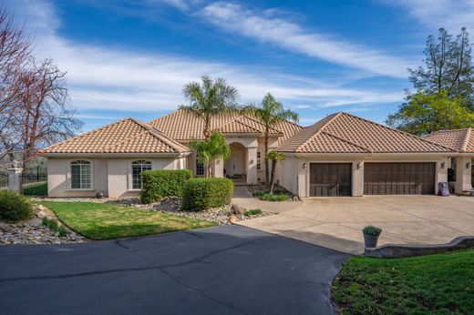 Luxury home in Redding, Shasta County