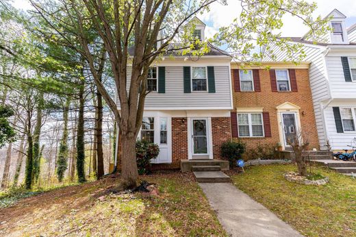 Luxury home in Lorton, Fairfax County