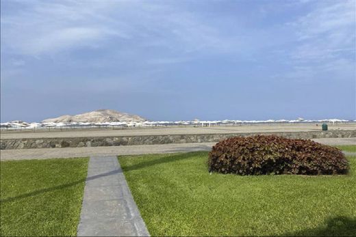 Detached House in Lima, Departamento de Lima