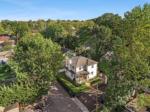 Dom jednorodzinny w Sea Cliff, Nassau County