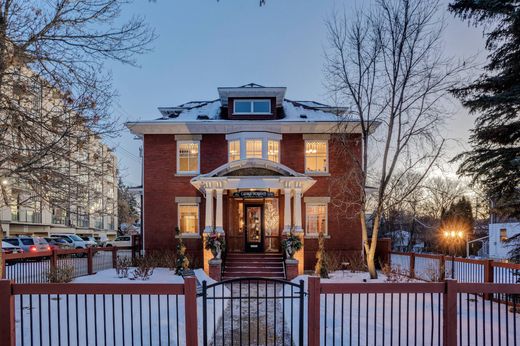 Luxury home in Edmonton, Alberta