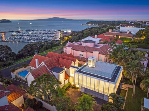Luxury home in Auckland