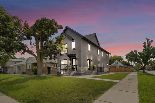 Luxury home in Toronto, Ontario