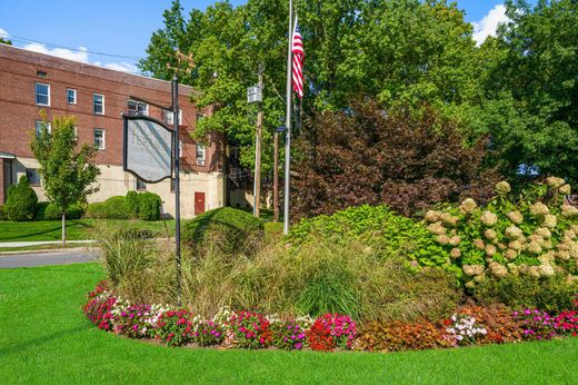 Luxury home in Mamaroneck, Westchester County