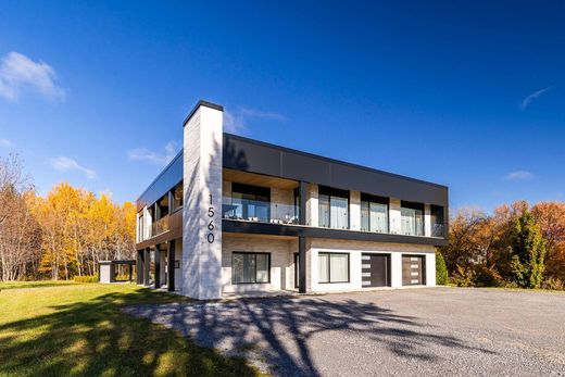 Casa Unifamiliare a Place-Gervais, Lanaudière