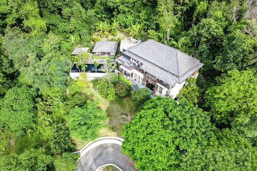Villa in Mueang Phuket, Phuket Province