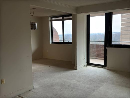 Apartment in Chevy Chase, Washington County