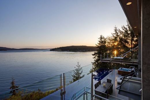 Casa en North Saanich, Capital Regional District