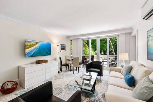 Apartment in Palm Beach, Florida