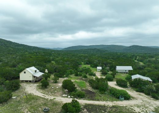 Country House in Sabinal, Uvalde County